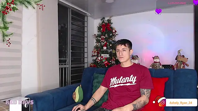 Snapshot of ashely_ryan24 chatting on 23, 12, 2025 ashely ryan24 online show from 23, 12, 2025