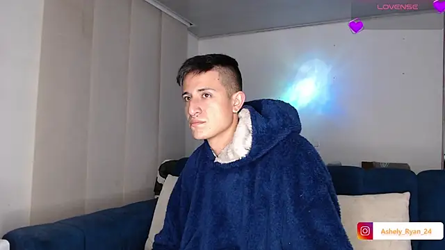 Snapshot of ashely_ryan24 chatting on 6, 1, 2026 ashely ryan24 online show from 6, 1, 2026