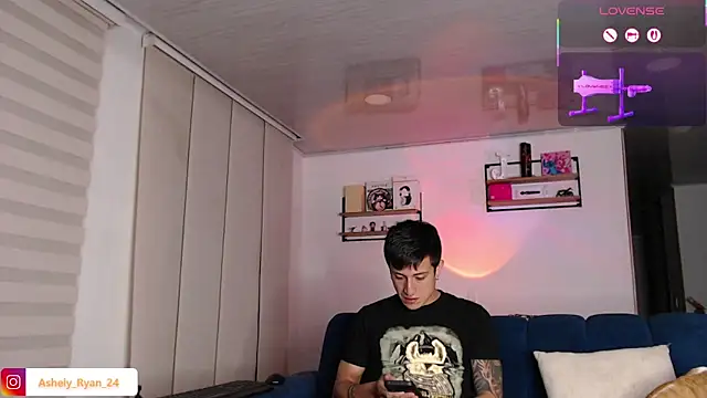 Snapshot of ashely_ryan24 chatting on 3, 2, 2026 ashely ryan24 online show from 3, 2, 2026