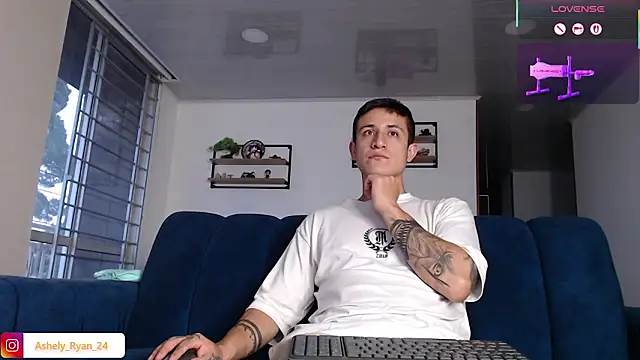 Snapshot of ashely_ryan24 chatting on 17, 3, 2026 ashely ryan24 online show from 17, 3, 2026