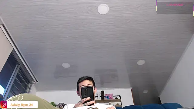 Snapshot of ashely_ryan24 chatting on 30, 3, 2026 ashely ryan24 online show from 30, 3, 2026