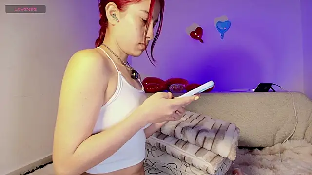 Snapshot of Madeline_Dreams chatting on 12, 3, 2026 Madeline Dreams online show from 12, 3, 2026