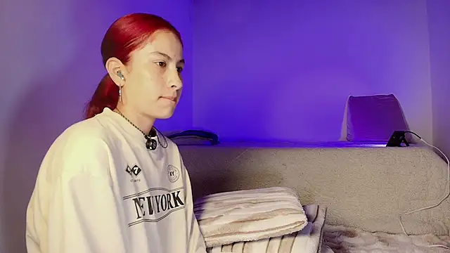 Snapshot of Madeline_Dreams chatting on 10, 4, 2026 Madeline Dreams online show from 10, 4, 2026