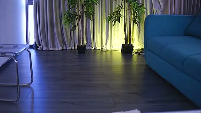 Snapshot of MissKiarra chatting on 8, 3, 2025 MissKiarra online show from 8, 3, 2025