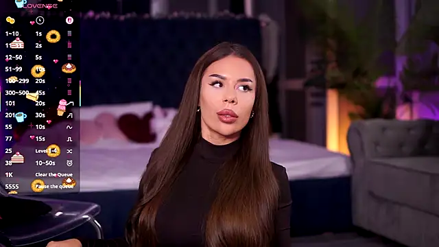 MissKiarra online show from 29, 11, 2025