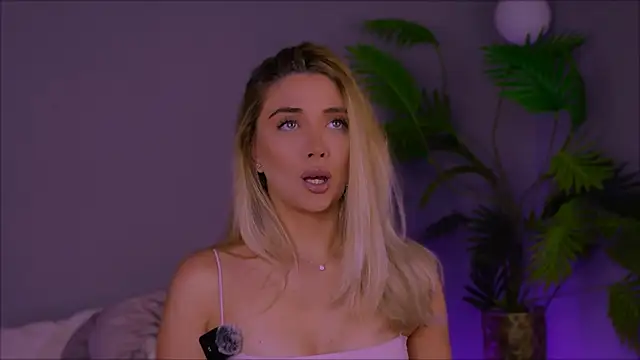 Jessielle online show from 14, 11, 2025