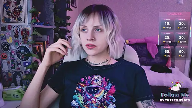 Snapshot of NaniMoore chatting on 30, 3, 2026 NaniMoore online show from 30, 3, 2026