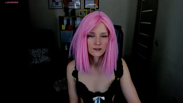 FrancescaCollins online show from 4, 12, 2025