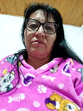Snapshot of clarita_01 chatting on 16, 5, 2026 clarita 01 online show from 16, 5, 2026