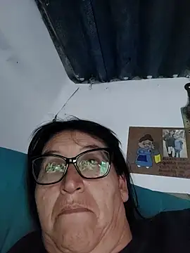 Snapshot of clarita_01 chatting on 20, 5, 2026 clarita 01 online show from 20, 5, 2026
