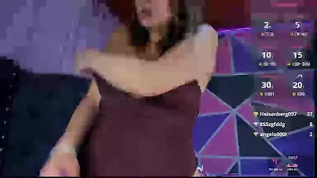 Snapshot of Emmily_Walker chatting on 7, 7, 2026 Emmily Walker online show from 7, 7, 2026