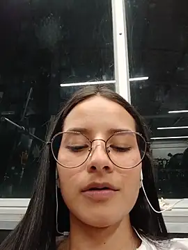 Snapshot of _vaness chatting on 20, 5, 2026 vaness online show from 20, 5, 2026