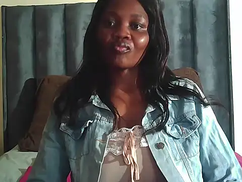 Snapshot of SuvieyX chatting on 15, 4, 2026 SuvieyX online show from 15, 4, 2026