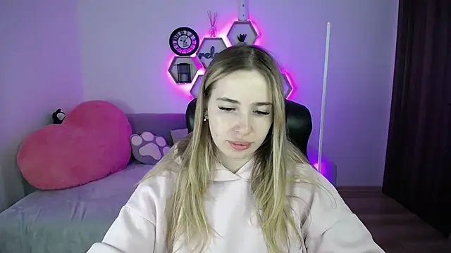 SabrinViolet online show from 16, 2, 2026