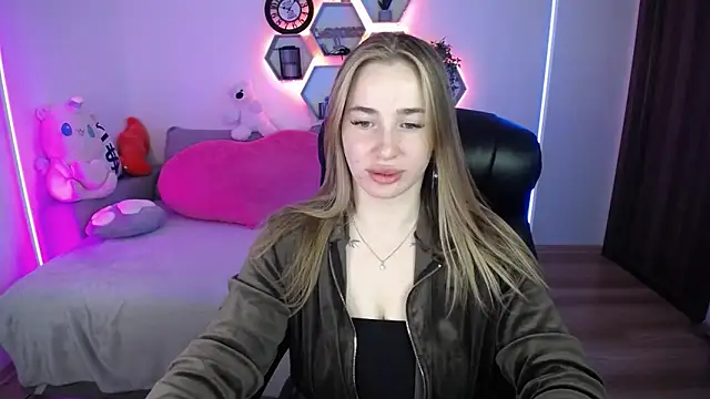 SabrinViolet online show from 9, 5, 2026