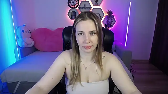 Snapshot of SabrinViolet chatting on 29, 6, 2026 SabrinViolet online show from 29, 6, 2026