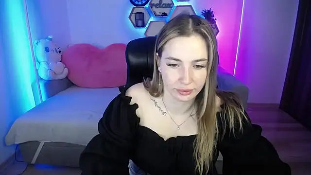 Snapshot of SabrinViolet chatting on 1, 7, 2026 SabrinViolet online show from 1, 7, 2026