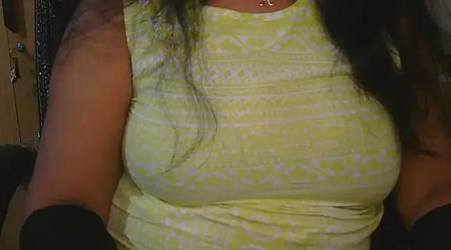 Snapshot of Cute_Ruhi99 chatting on 3, 3, 2025 Cute Ruhi99 online show from 3, 3, 2025
