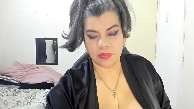 vikyadams online show from 24, 11, 2025