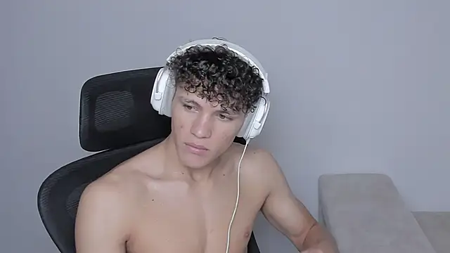 laurent nova online show from 22, 9, 2025