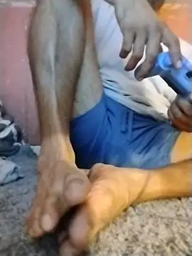 Snapshot of brownfeet chatting on 24, 12, 2024 brownfeet online show from 24, 12, 2024