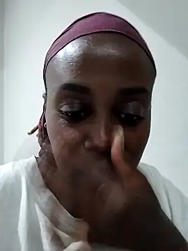 SlutyQueen32 online show from 10, 10, 2025