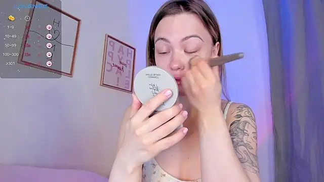 Snapshot of damn_cutie chatting on 24, 2, 2026 damn cutie online show from 24, 2, 2026