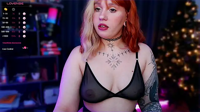 Snapshot of The_Full_Red_Moon chatting on 25, 12, 2024 The Full Red Moon online show from 25, 12, 2024