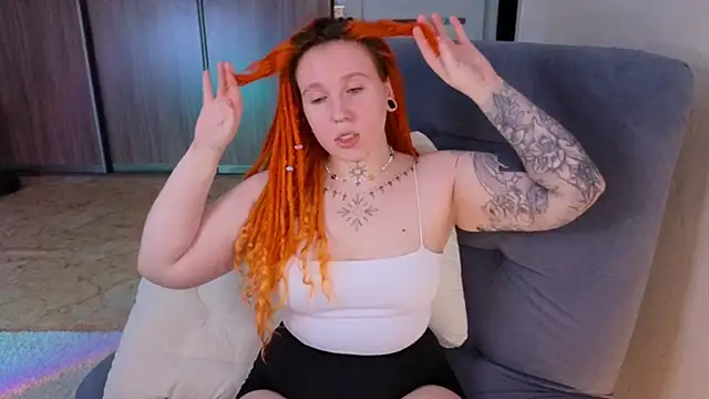 Snapshot of The_Full_Red_Moon chatting on 10, 10, 2025 The Full Red Moon online show from 10, 10, 2025