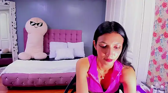 Iris Stone  online show from 27, 1, 2025