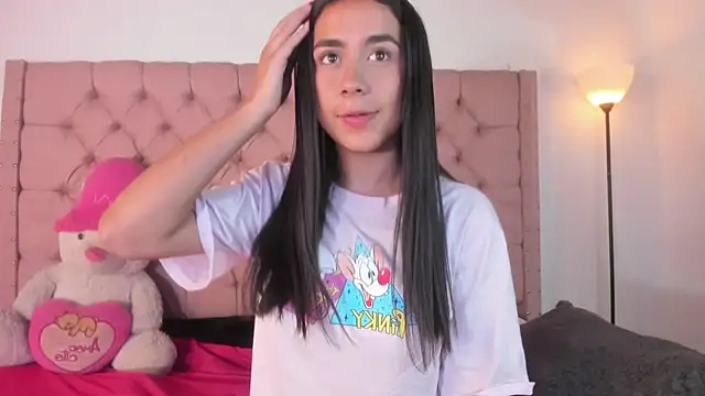 xanna sweet online show from 15, 2, 2025