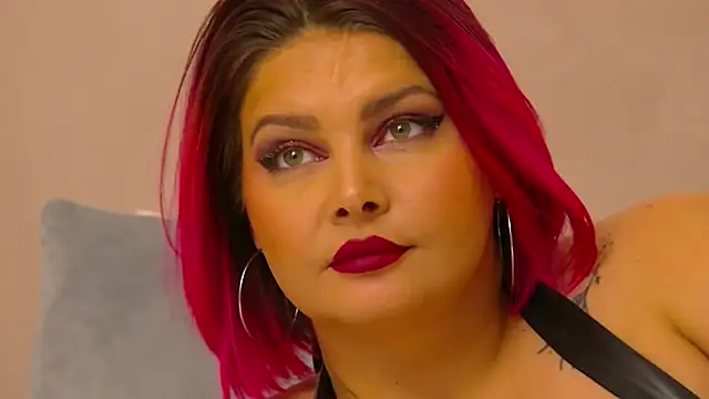 RissaRheys online show from 2, 12, 2024