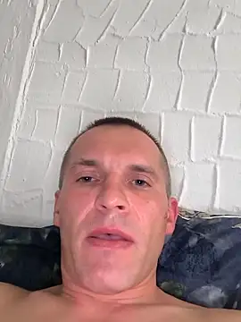 Snapshot of AttractiveSilk5 chatting on 5, 10, 2025 AttractiveSilk5 online show from 5, 10, 2025