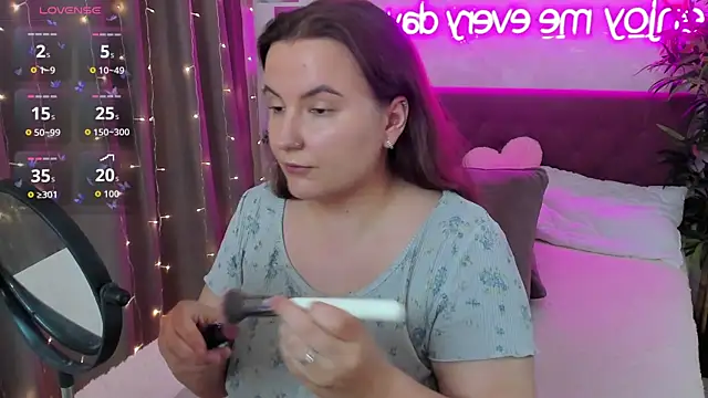 FeralPeach online show from 11, 7, 2026
