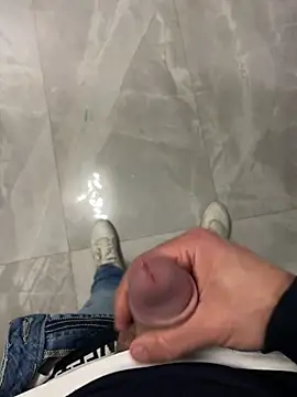 Snapshot of -Manu-85 chatting on 19, 3, 2026 -Manu-85 online show from 19, 3, 2026