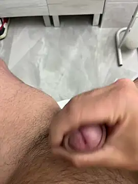 Snapshot of -Manu-85 chatting on 21, 4, 2026 -Manu-85 online show from 21, 4, 2026