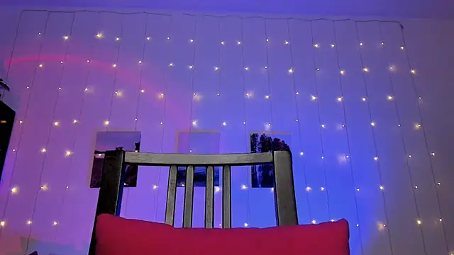 Snapshot of Magic_Allie chatting on 15, 9, 2025 Magic Allie online show from 15, 9, 2025