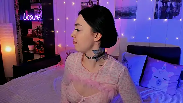 Snapshot of Magic_Allie chatting on 24, 9, 2025 Magic Allie online show from 24, 9, 2025