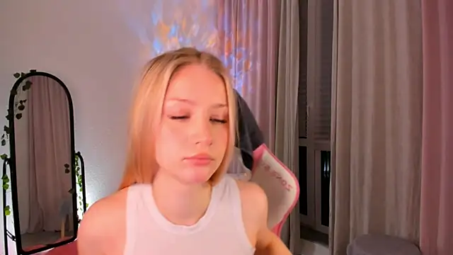 Snapshot of Eva_Davi chatting on 24, 2, 2026 Eva Davi online show from 24, 2, 2026