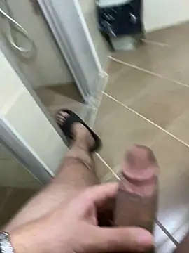 Snapshot of Metmenn7 chatting on 12, 12, 2024 Metmenn7 online show from 12, 12, 2024