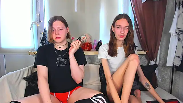 Snapshot of Calvin_and_Kevin chatting on 22, 10, 2025 Calvin and Kevin online show from 22, 10, 2025