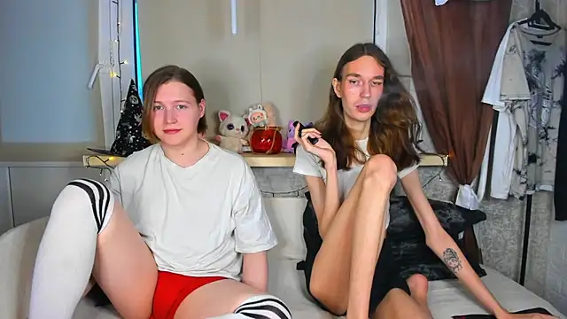 Snapshot of Calvin_and_Kevin chatting on 24, 10, 2025 Calvin and Kevin online show from 24, 10, 2025