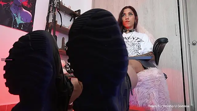 Snapshot of MissKorah chatting on 6, 3, 2026 MissKorah online show from 6, 3, 2026