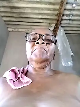 Snapshot of naughtygrannyXXX chatting on 28, 1, 2025 naughtygrannyXXX online show from 28, 1, 2025