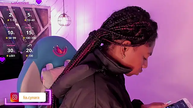 Queen perla  online show from 25, 9, 2025