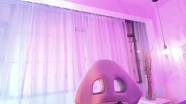 Snapshot of Queen_perla_ chatting on 10, 6, 2026 Queen perla online show from 10, 6, 2026