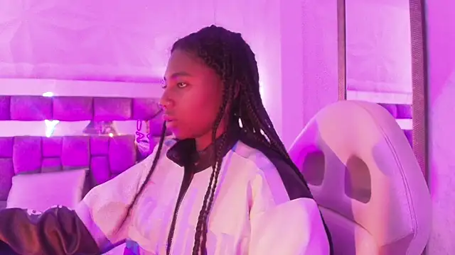 Snapshot of Queen_perla_ chatting on 13, 6, 2026 Queen perla online show from 13, 6, 2026