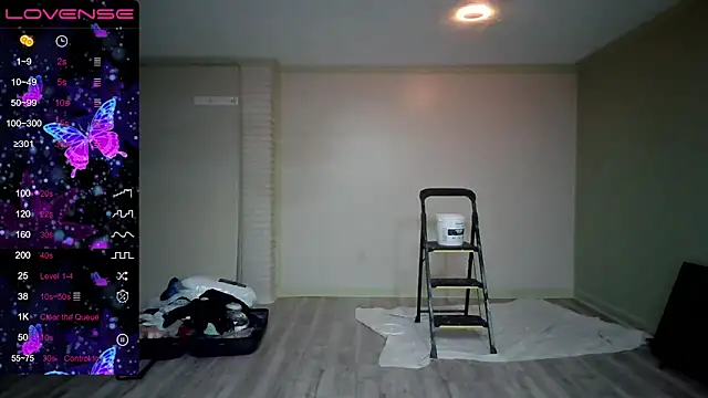 Snapshot of Milfshakecafe chatting on 18, 9, 2025 Milfshakecafe online show from 18, 9, 2025