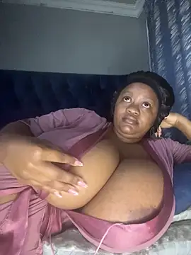 Snapshot of Chubbykarisma27 chatting on 10, 4, 2026 Chubbykarisma27 online show from 10, 4, 2026