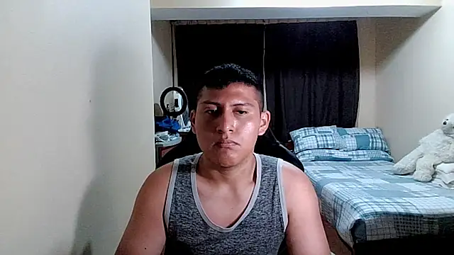 Snapshot of JoshuaTls08 chatting on 3, 10, 2025 JoshuaTls08 online show from 3, 10, 2025